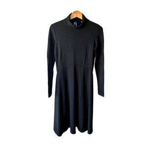 Vestido de maternidade com gola alta